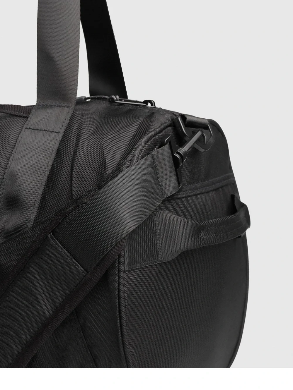NWT Gymshark Sharkhead Holdall Gym Duffel Bag Black 25L